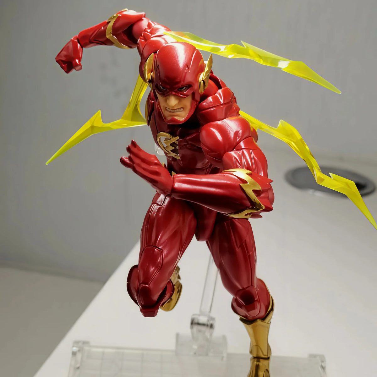 Bandai Flash Superhero Action Figure Collectible PVC Model Toy